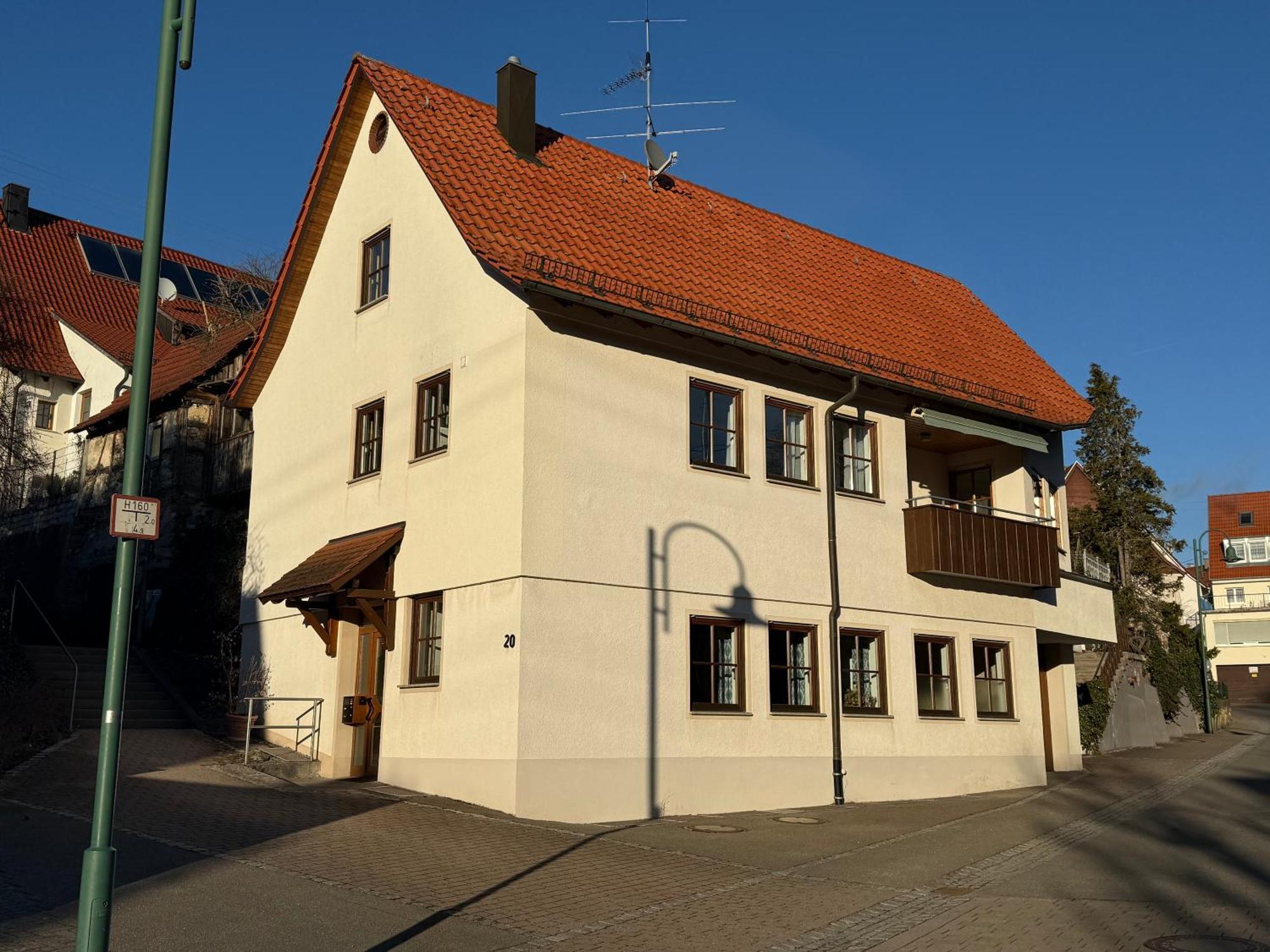 Grosszuegige, Helle 3,5 Apartment